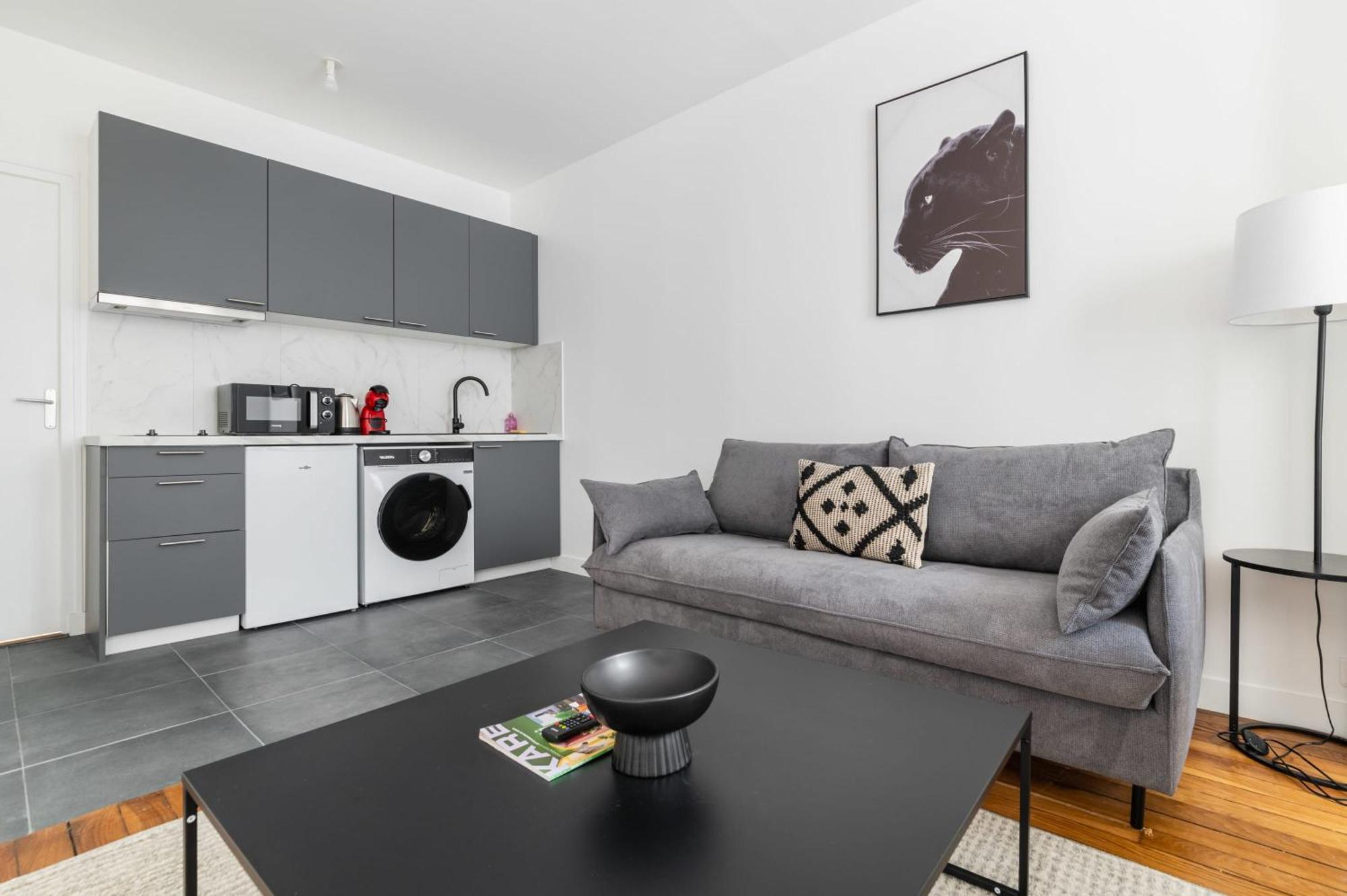 2 Pieces Refait Neuf Metro Jaures - Paris 19 - 4P - Flat-Guest Apartment Exterior photo